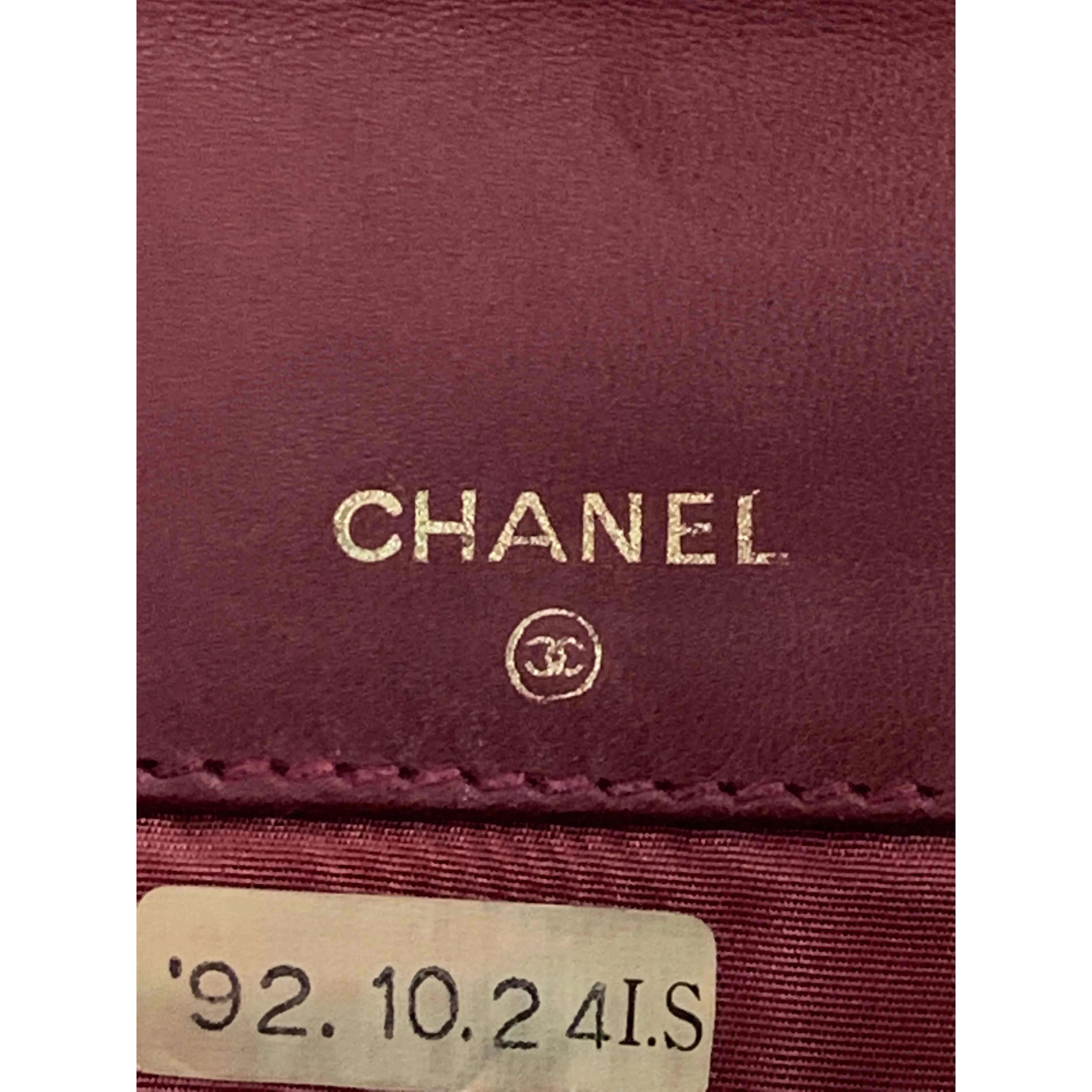 #CHANEL/Bifold Wallet/RED/Leather/Plain