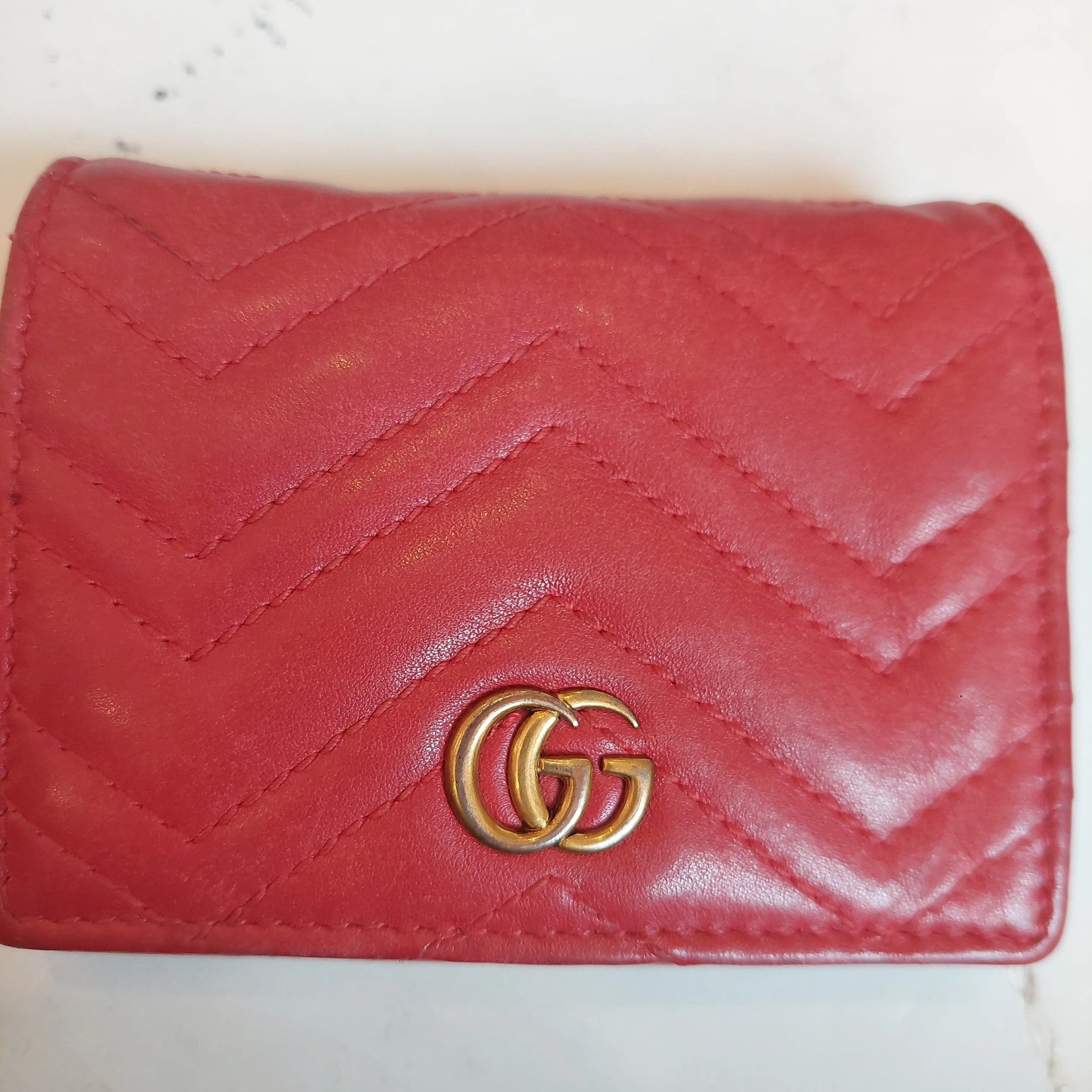 Gucci Red Leather Small Bifold GG Wallet | Pre Loved |