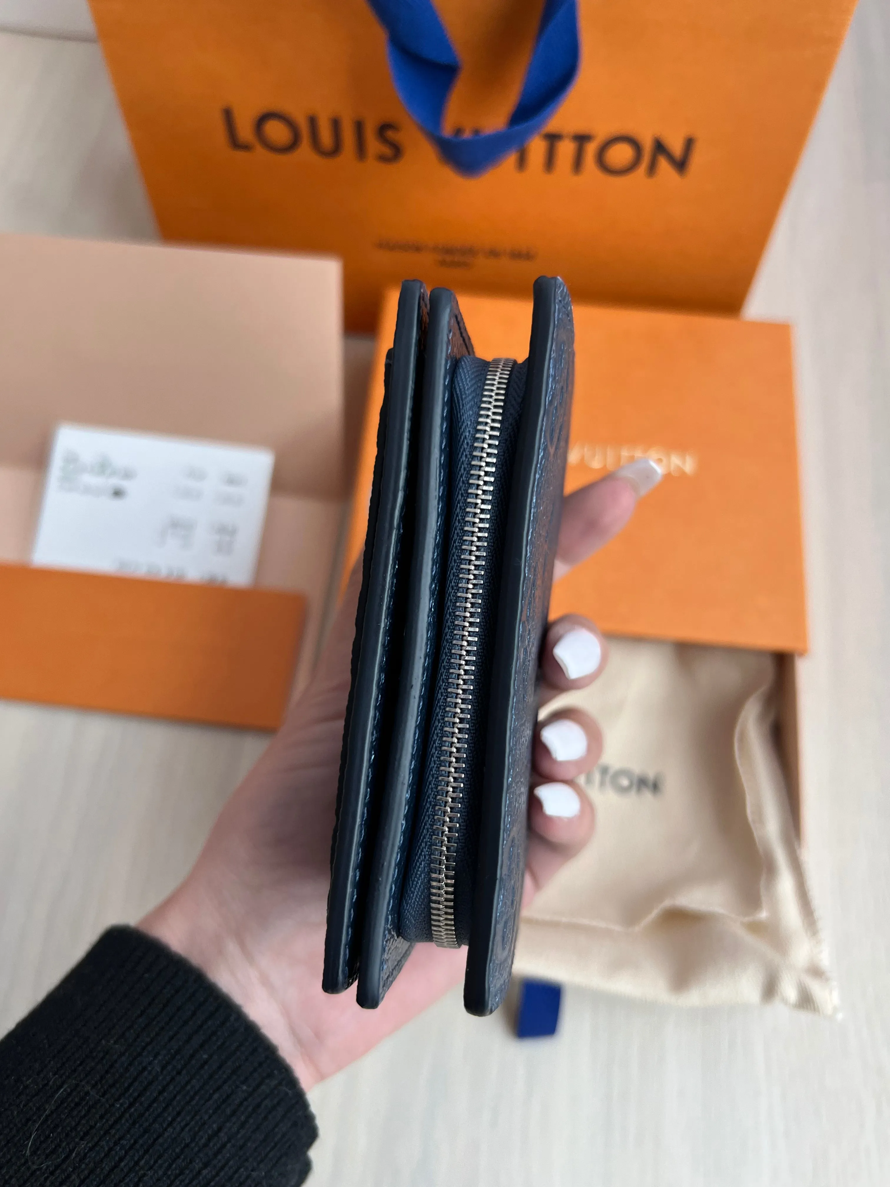 Louis Vuitton Clea Wallet