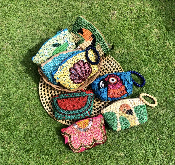 Turtle Beaded Wallet -Mask Kit